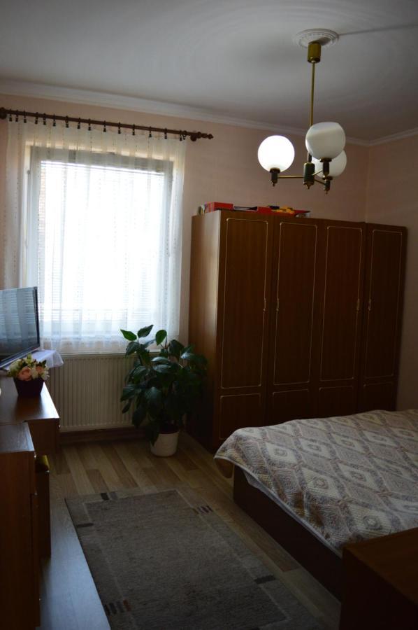 Zsuzsa Apartman Gyenesdiás Exterior foto