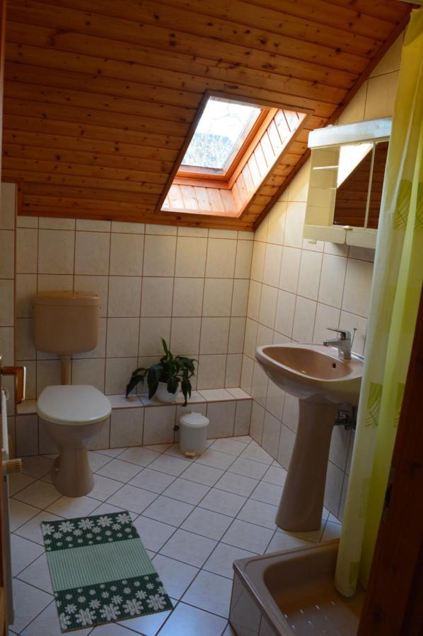 Zsuzsa Apartman Gyenesdiás Exterior foto